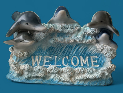 THE DOLPHIN ''WELCOME'' ORNIMENT TOSCANO NEU VERPACKT LX30CM HX23CM BX19CM