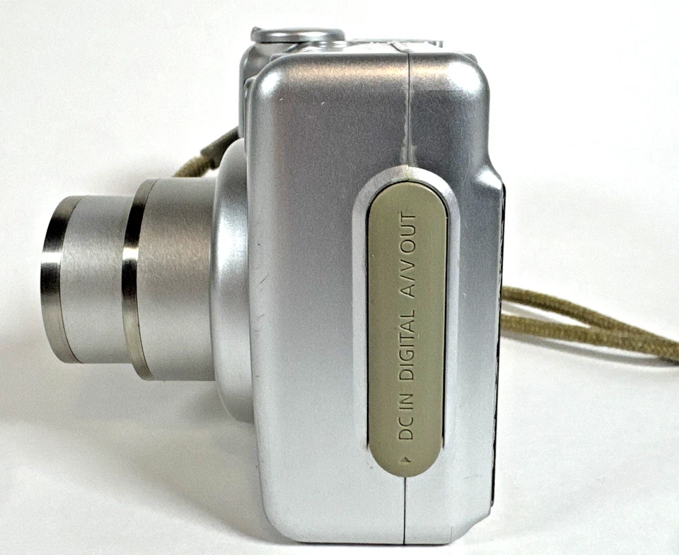 Canon PowerShot A540 6.0mp Digital Camera 4X Zoom - Read - Image 3 of 4