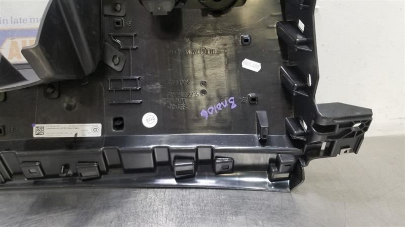 19 2019 MASERATI LEVANTE OEM DRIVER LEFT LOWER KNEE BOLSTER 0670061992