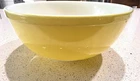 Vintage 1940s PYREX 4 Qt Yellow Nesting Mixing Bowl No Number, T.M. Reg Mark