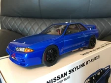 AUTOART 1/18 NISSAN SKYLINE GT-R (R32) PLAIN COLOUR VERSION BAYSIDE BLUE 89281