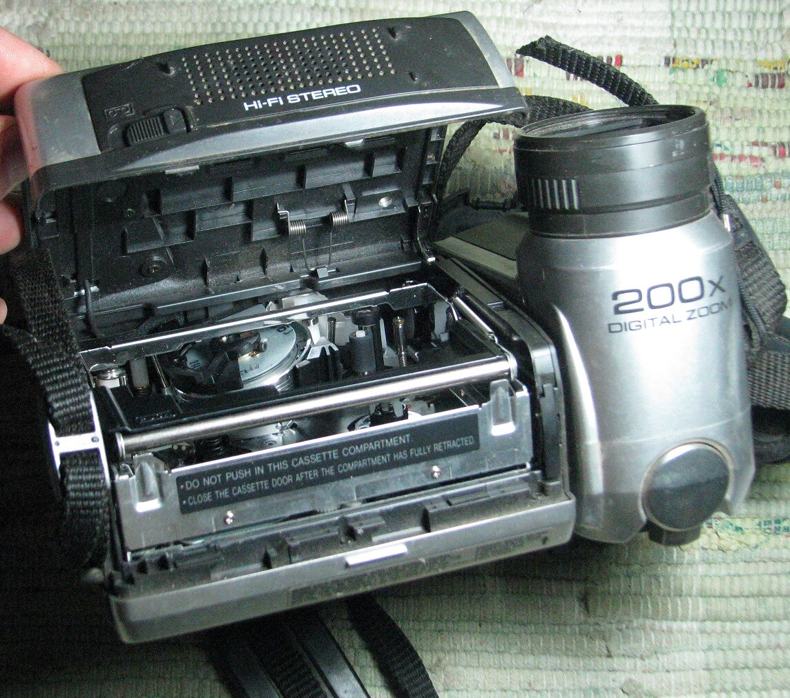 日本製SHARP Hi8 VIEWCAM VL-HL2 (usedAAA) Sharp Black Camcorders for sale | eBay