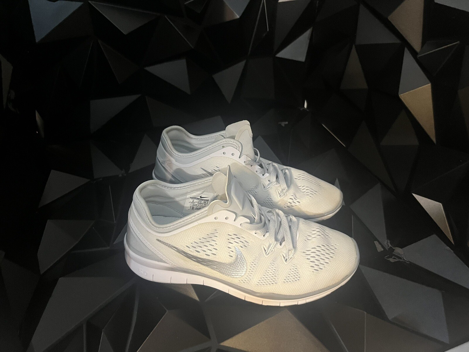 nike free run white womens