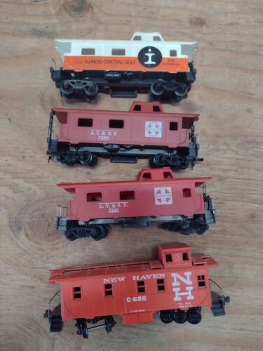 Vintage train Lot caboose bachmann santa fe  HO Scale Tyco Illinois Central  - Picture 1 of 8