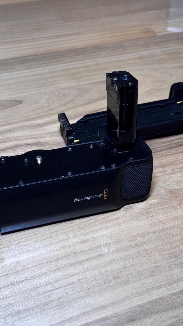 ビデオカメラ BlackmagicPocketCamera 4K/6K BatteryGrip Amazon.com : Blackmagic Design Battery Grip for Pocket