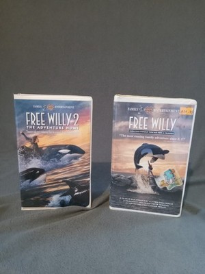 Free Willy 1 and 2  VHS In Original Clamshell Casing Warner Brothers 1993 & 1995