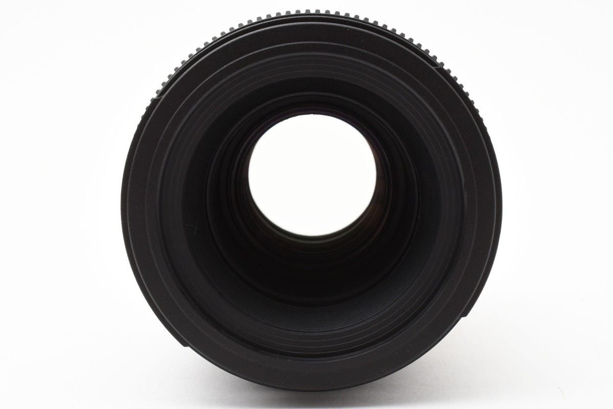 Tamron SP AF 90mm f/2.8 Di Macro 272EE Lens for Canon Tamron SP AF 90mm f/2.8 Di Macro 272EE Lens for Canon
