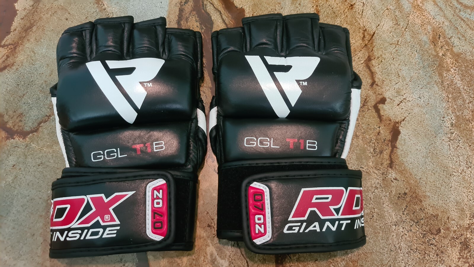 rdx t1 leather mma gloves