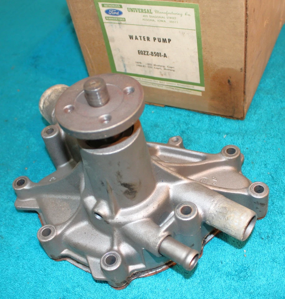 Ford Mustang Cobra LX GT Capri 1979-1985 nuevo en stock reman 4,2 L 255 5,0 L 302 bomba de agua Foto 3 de 4