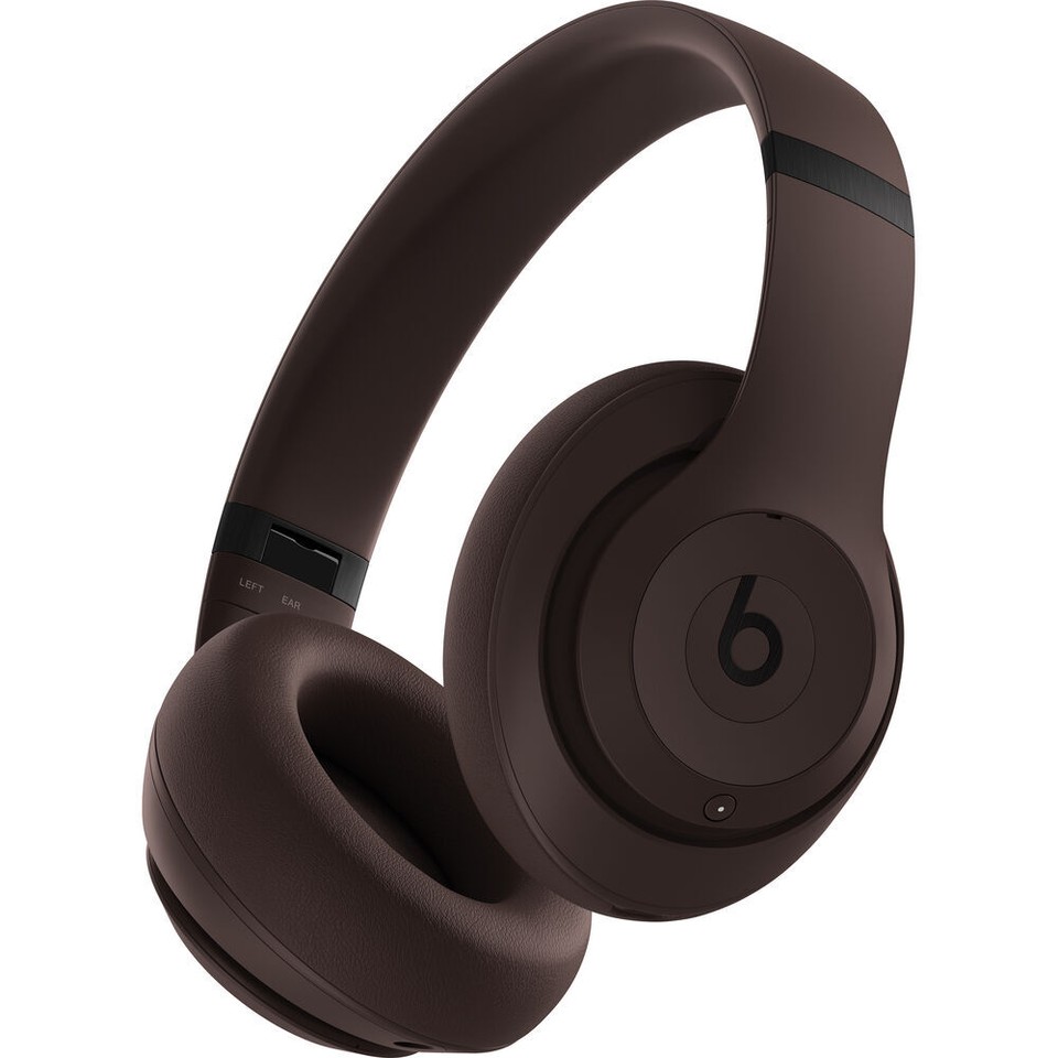 Beats Studio Pro Wireless OverEar Headphones (Deep Brown) Bundle