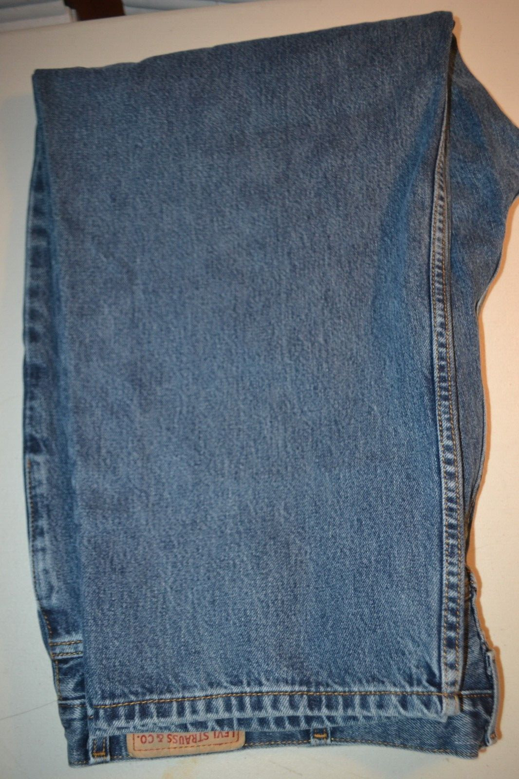 Levis Men Big & Tall 560 Comfort Fit Blue Denim Jeans Size 48x30 thumbnail 11