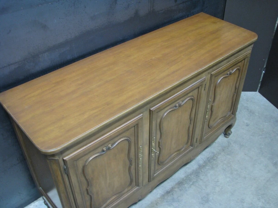 De colección. Mueble Panadero Nogal Francés Provincial Buffet con 4 Cajones; Como Nuevo Foto 4 de 4