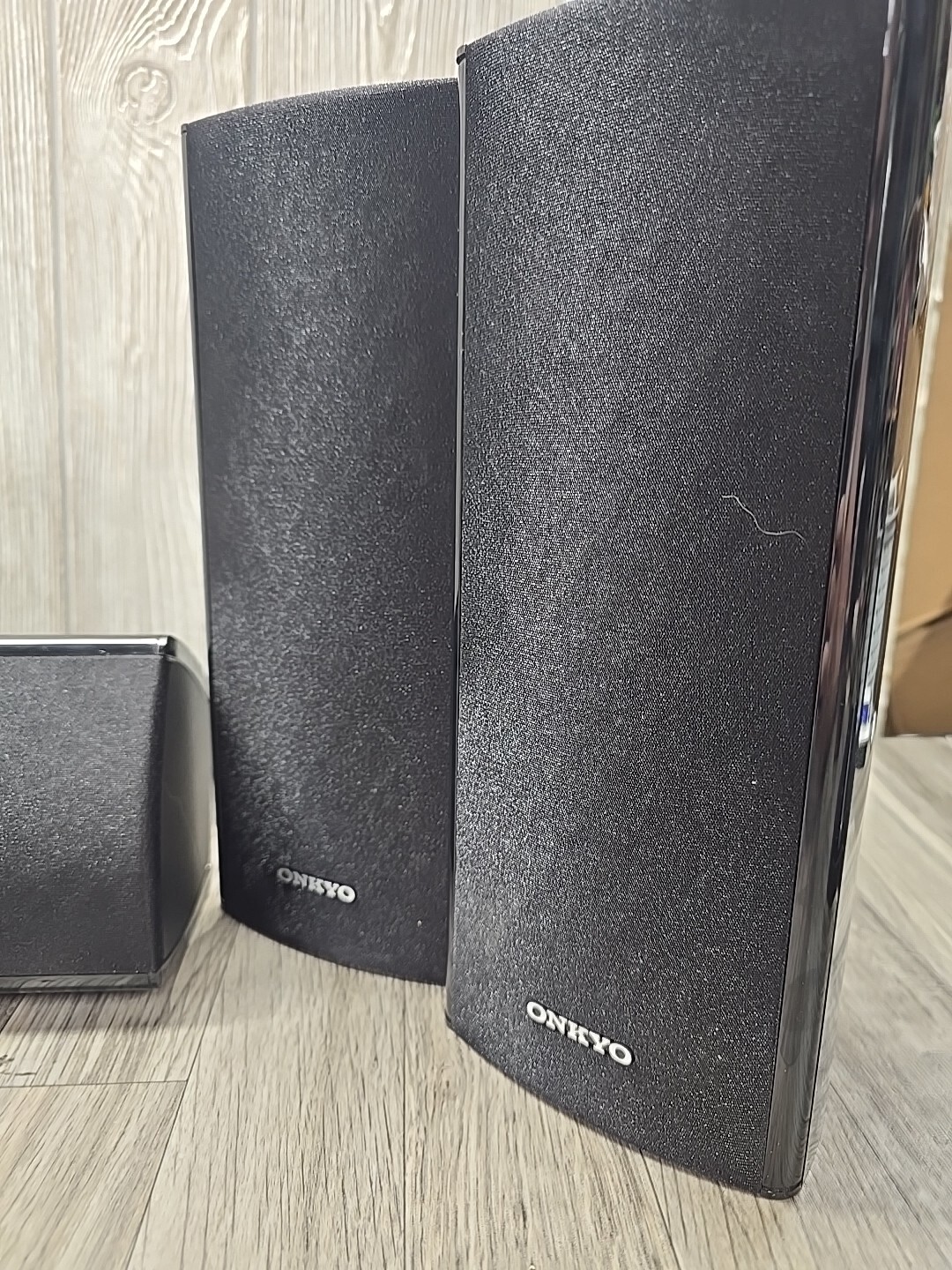 Onkyo Surround Sound Speaker Set Of 5. Skf680 Skr680 Skc680 TESTED