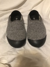 Women  s Mahabis Classic Grey Felted Wool Slippers Size 8