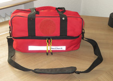 Notfalltasche von DocCheck mit 2 Modultaschen