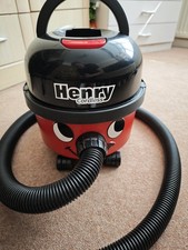 Henry HVB160 Cordless Vacuum - 2 batteries