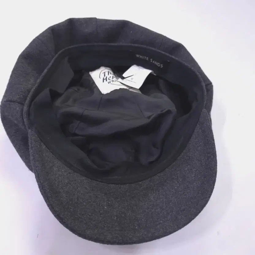 White Sands Solid & Basic Newsboy Cap - Lightly U… - image 2