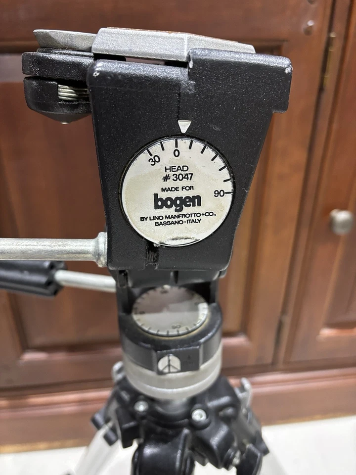 Bogen Manfrotto 3001 W 3047 Fluid Head W/ Quick Release System Made In Italy E C - Image 3 of 4