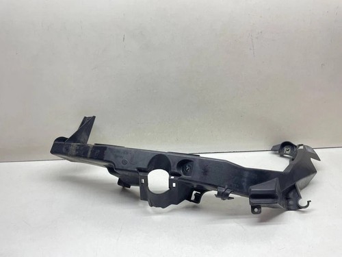 BMW 3 E90 Rechte Scheinwerferhalter 7138401 2.00 Diesel 2008 33734311