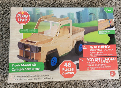 Playtive Truck Model Kit Wood w/Plastic Parts /Rubber Band Wind Up/ 46 pcs NEW