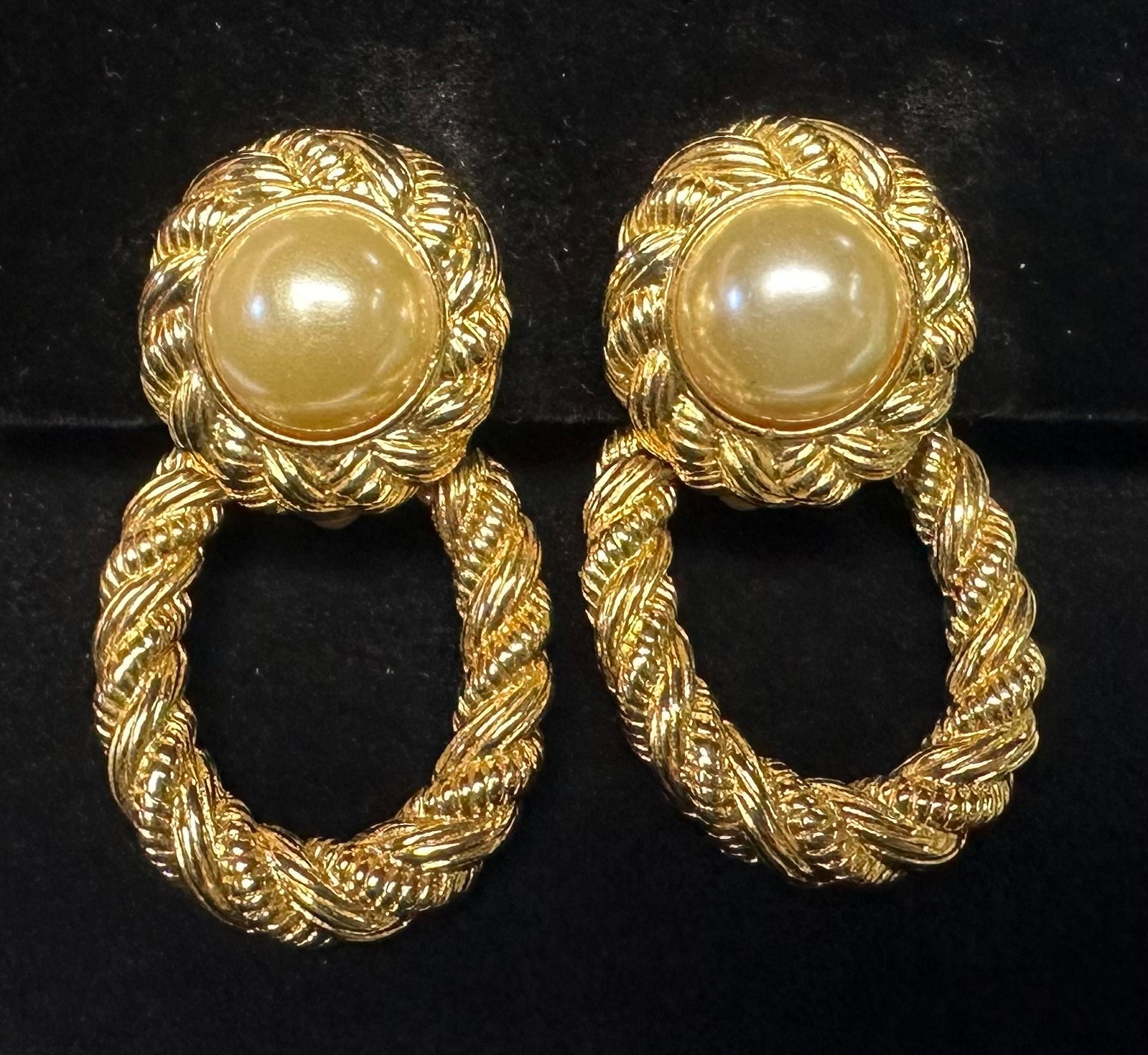 Signed PREMIER USA Vtg Gold Tone Faux Pearl Clip-on Earrings Jewelry Lot J