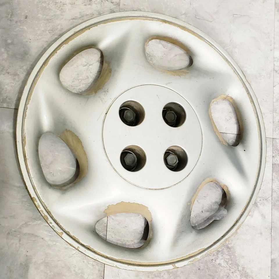 (1) Cubierta de rueda tapacubos atornillable OEM 1997-1998 Saturn SL2 SW2 15" #SC2 GM 21013027 Foto 2 de 4