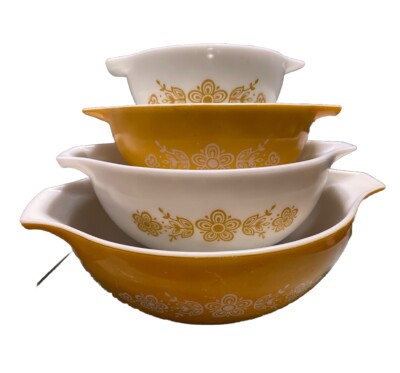 Vintage Pyrex Butterfly Gold Cinderella Mixing Bowls Set 441 442 443 444  (b)