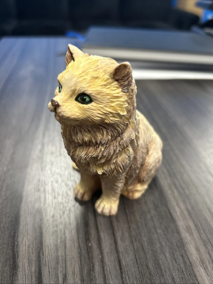 Винтажная маленькая желтая резиновая фигурка кошки с зелеными глазами 3,75 дюйма Russ Berrie & Company - Изображение 3 из 4