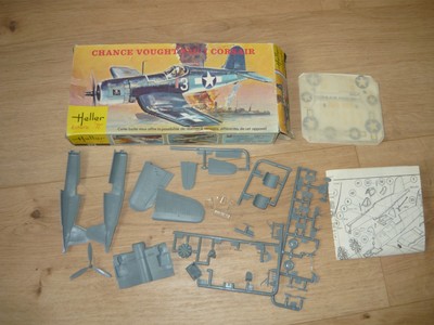 Heller 073   1:72 Chance Vought F4U-1 Corsair