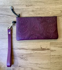 Oberon Design Paisley Wristlet In Orchid