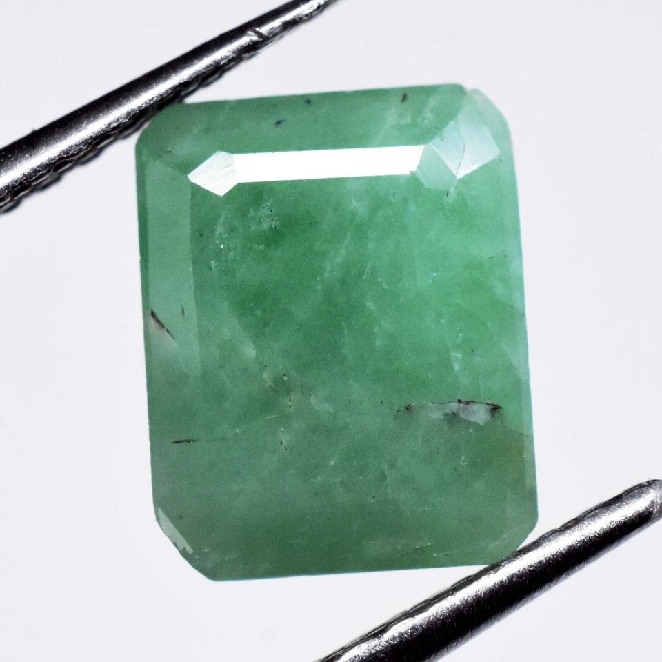 1.70ct 7.97x6.3mm Radiant Natural Zambian Green Emerald Loose Gemstone - Image 2 of 4