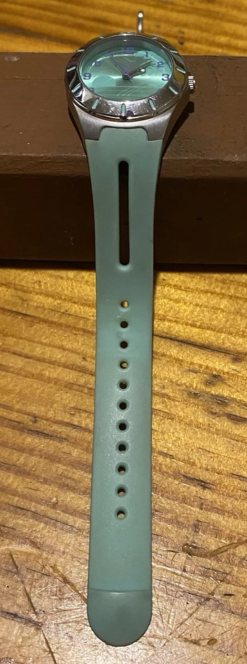 Rip Curl Womens Mint ARUBA Waterproof Surf Watch - A2150G - GC - New Battery. - image 4 of 4