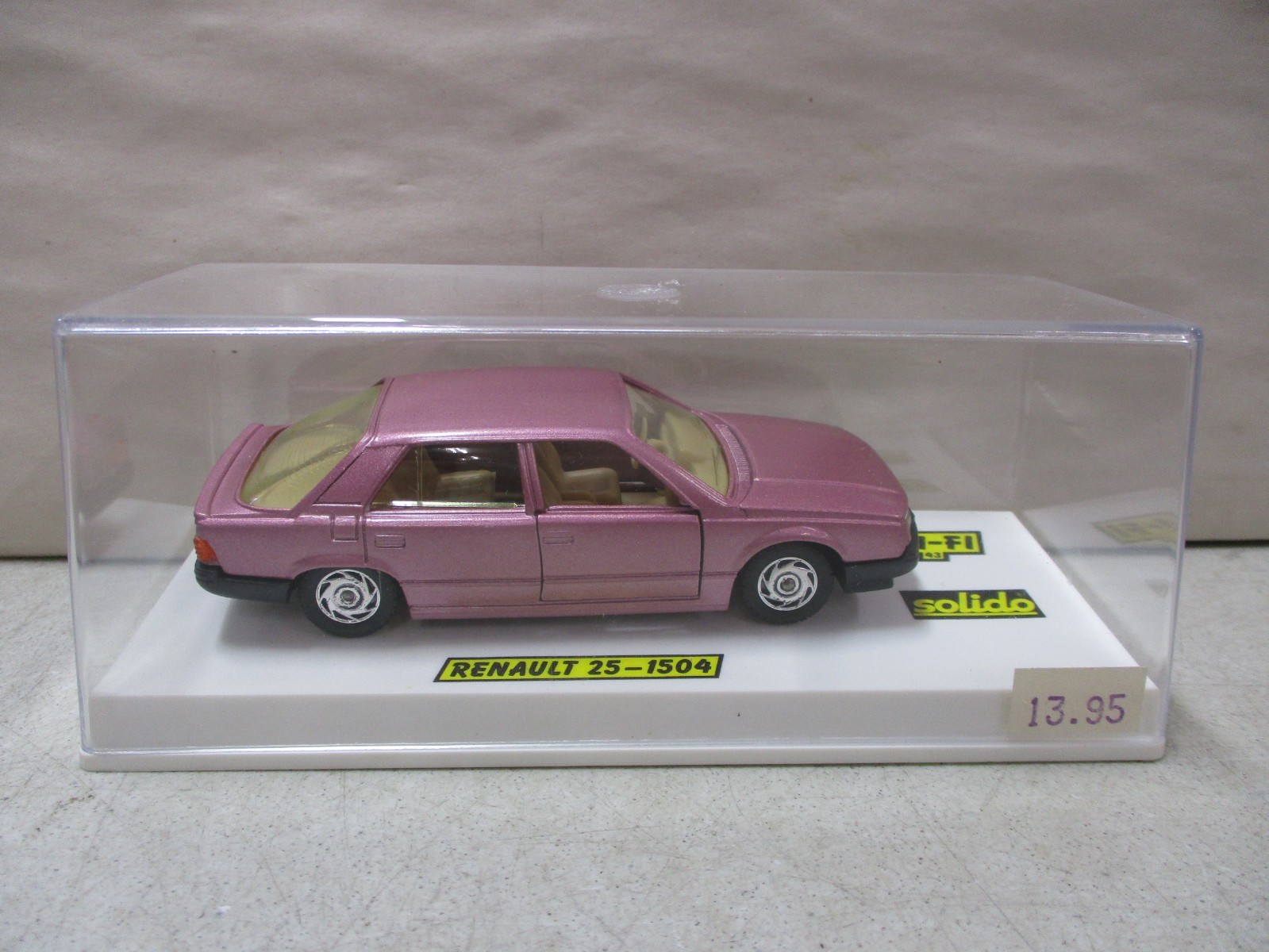 Solido Renault R14 1:43 43