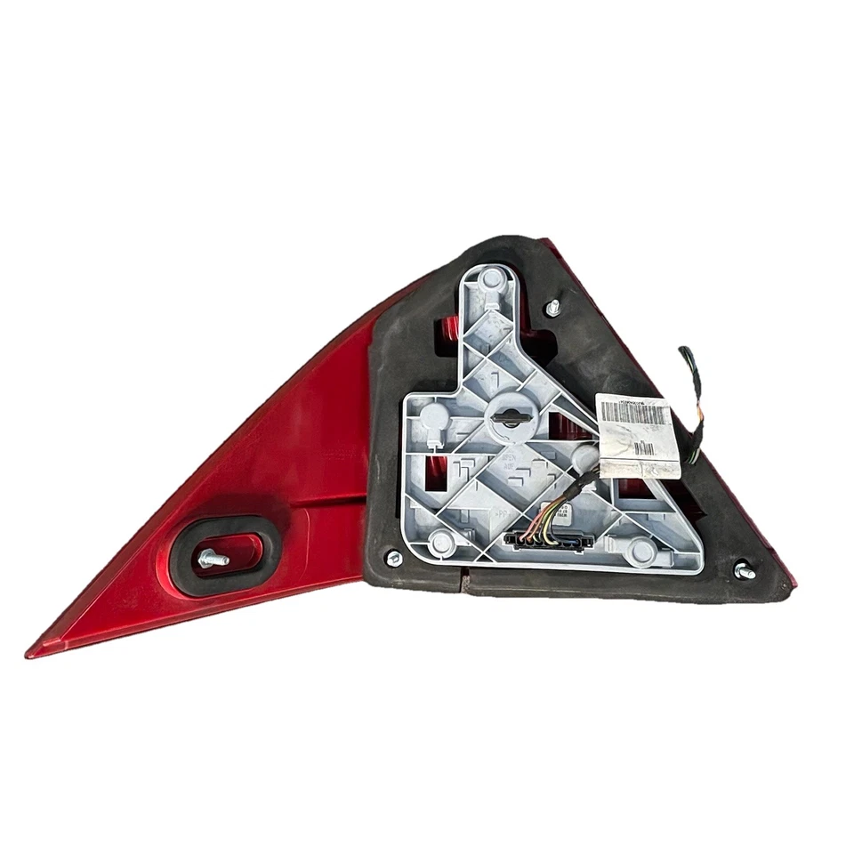 2006 Mercedes Benz C230 C280 C240 C350 C320 C55 AMG Right Tail Light 2038203464 - Image 3 of 4