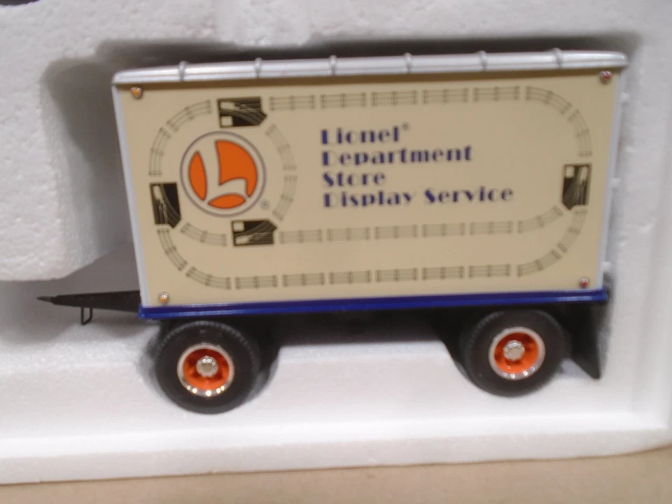 FIRST GEAR #19-2151 LIONEL 1953 BRANCO 3000 CAMINHÃO DE CARGA E REBOQUE 16' NOVO EM BX - Imagem 4 de 4