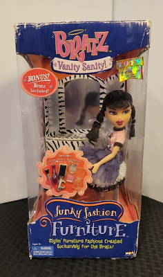 Bratz VANITY SANITY with Jade Doll Funky Fashion Furniture NRFB