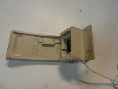 03-09 Mercedes W211 E Class Seat Handle Cover Trim 2119200286
