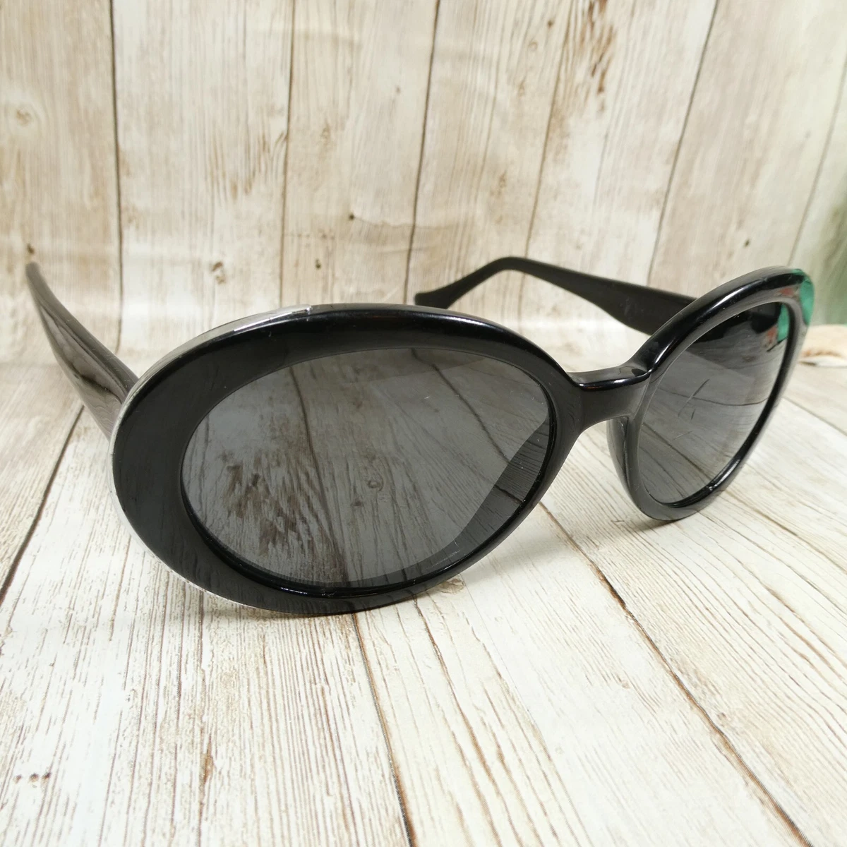 Liz Claiborne 11370 Vintage Black Oval Sunglasses Gold Tone Accents Mens Womens Liz Claiborne Sunglasses - Etsy main image 3