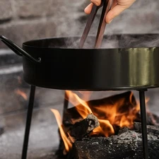 Carbon Steel BBQ Plow Disc With Lid – 16" diameter (inches) - Outdoor Kitchen