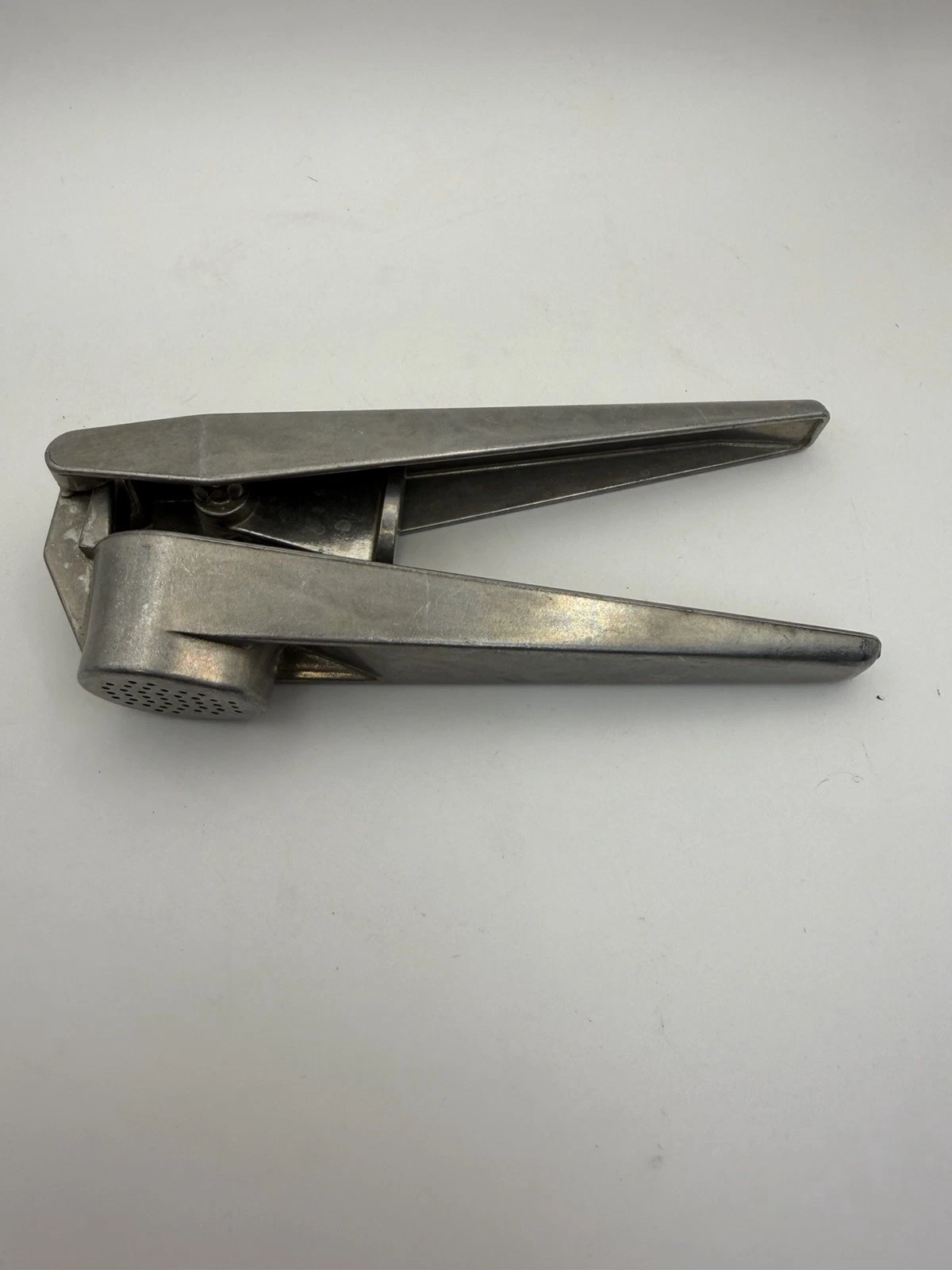 Vintage Zyliss Garlic Press Aluminum Switzerland 6" Chef Kitchen Cooking Tool
Opens in a new window 