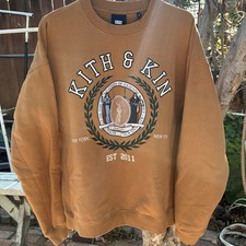 Vintage Men s Kith & Kin Embroidered Crewneck...
