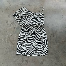 She’s Cool Dress M Women Black White Zebra Print Off Shoulder Ruffle Stretch Mid