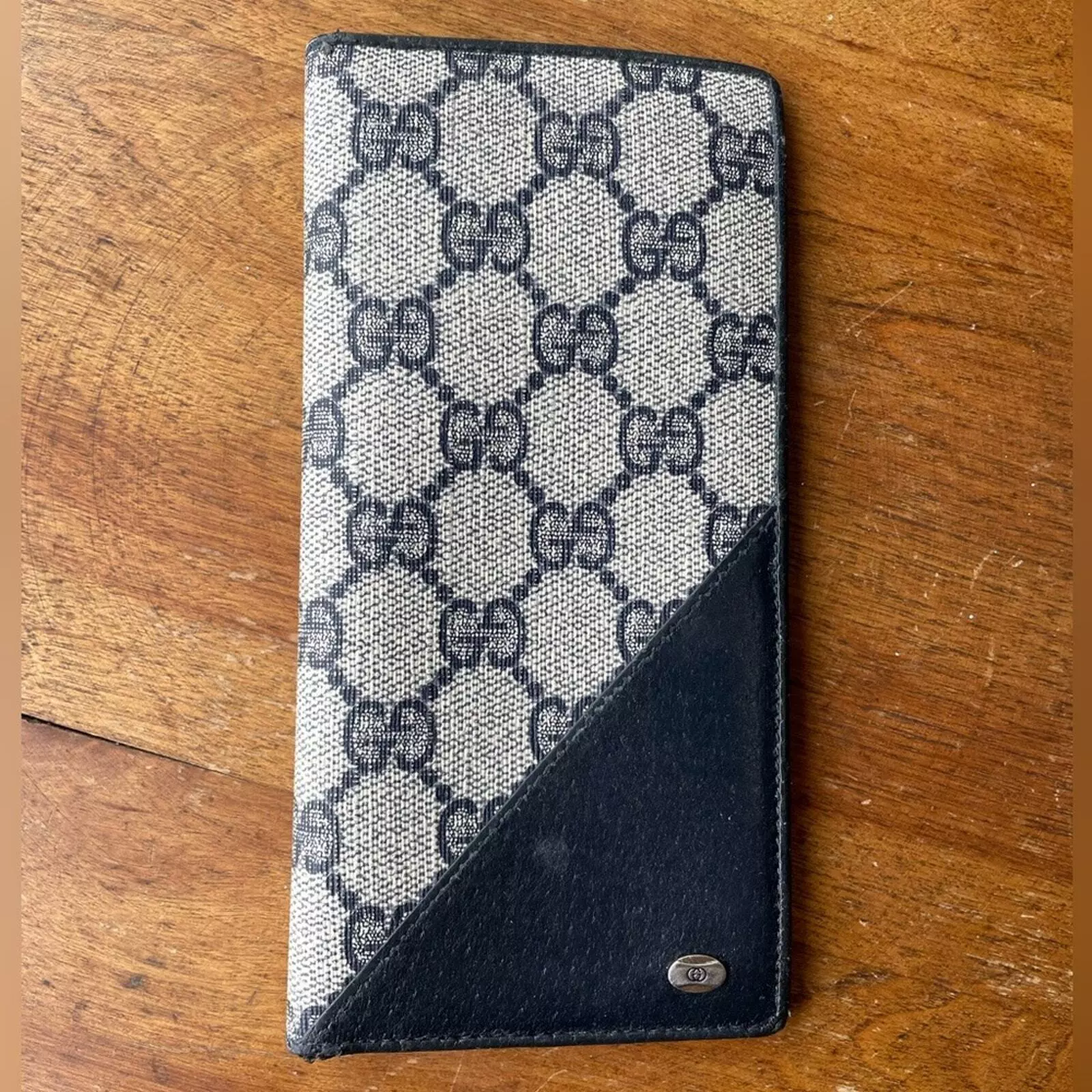 Authentique portefeuille classique long vintage GUCCI GG Supreme