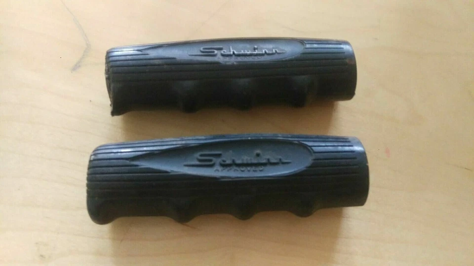 Винтажные черные ручки Schwinn No2 4,5 дюйма 60-е 70-е одобренные Schwinn сделано в Чикаго - Изображение 2 из 4