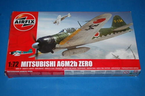Modellini statici di aerei e veicoli spaziali Airfix per Mitsubishi