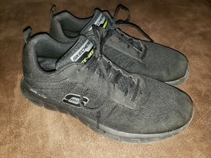mens sketchers size 11
