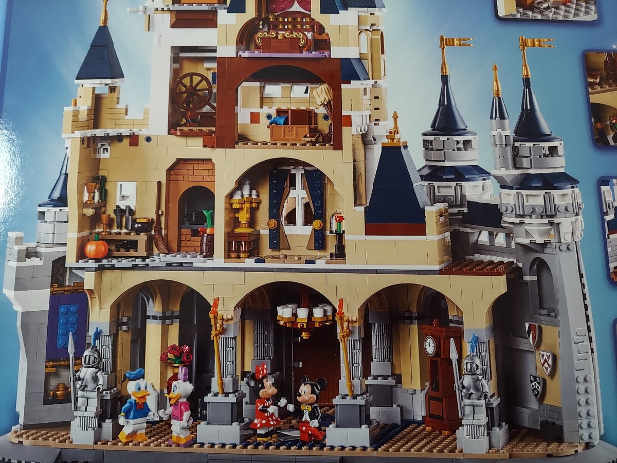 New LEGO Disney Cinderella Castle 71040 Walt Disneyworld