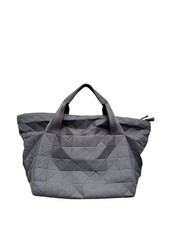 Borsa Issey Miyake piccola grigia geometrica taglia piccola