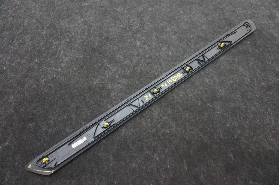 Conjunto 2 guarnições dianteiras esquerda e direita M Performance soleira 51472361172 BMW M2 F87 2016-21 - Imagem 4 de 4