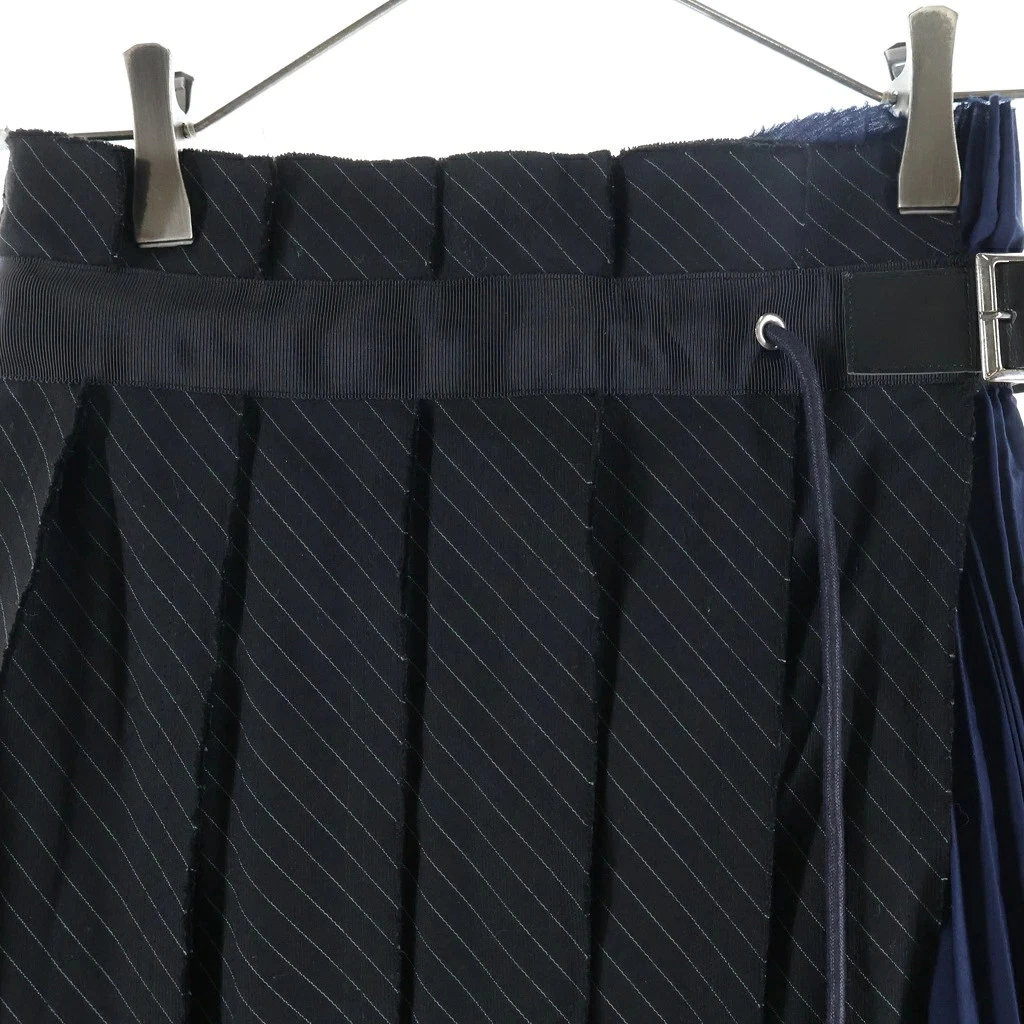 sacai Größe 0 19SS Docking Gehrockter Leder Wickel-Rock Marine/Schwarz